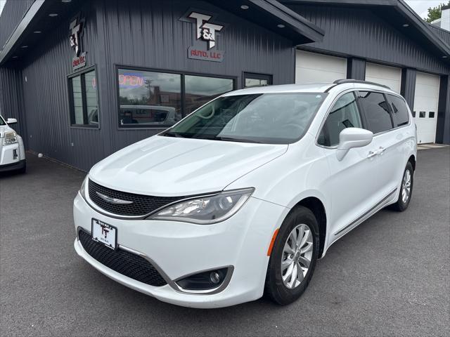 used 2017 Chrysler Pacifica car, priced at $12,295