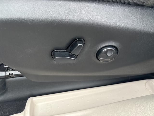used 2017 Chrysler Pacifica car, priced at $12,295