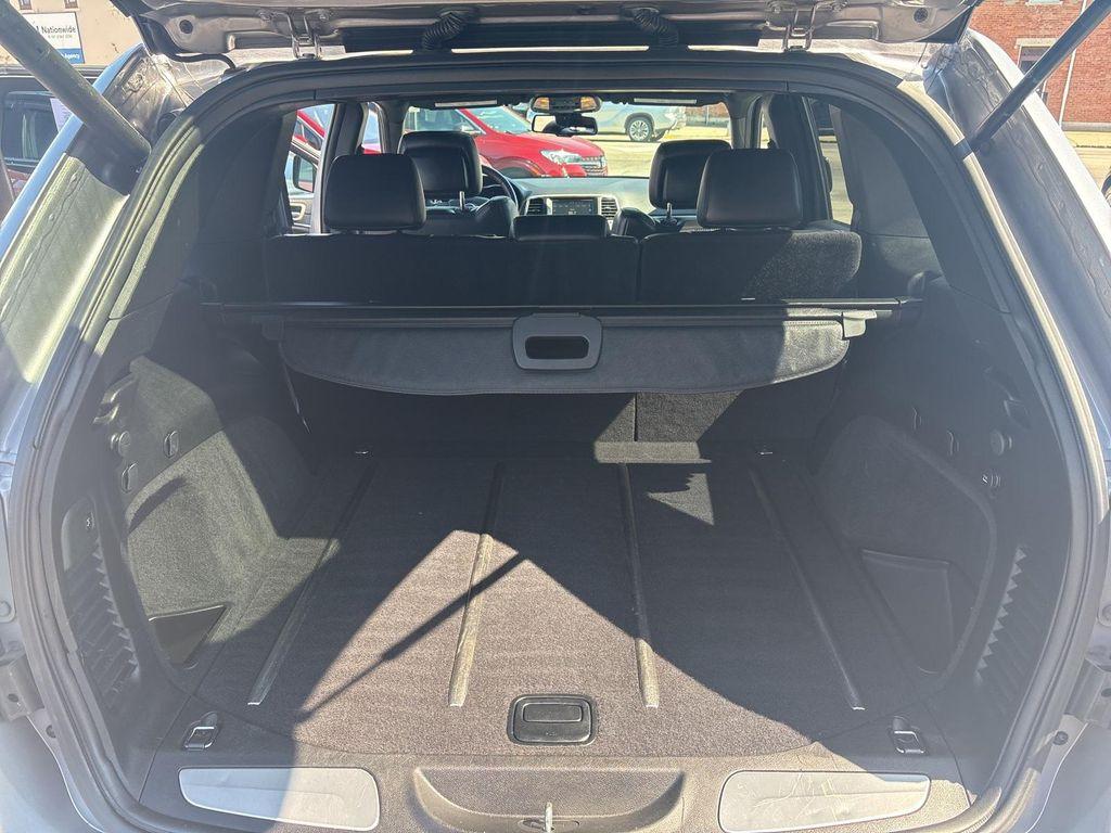 used 2015 Jeep Grand Cherokee car, priced at $12,495