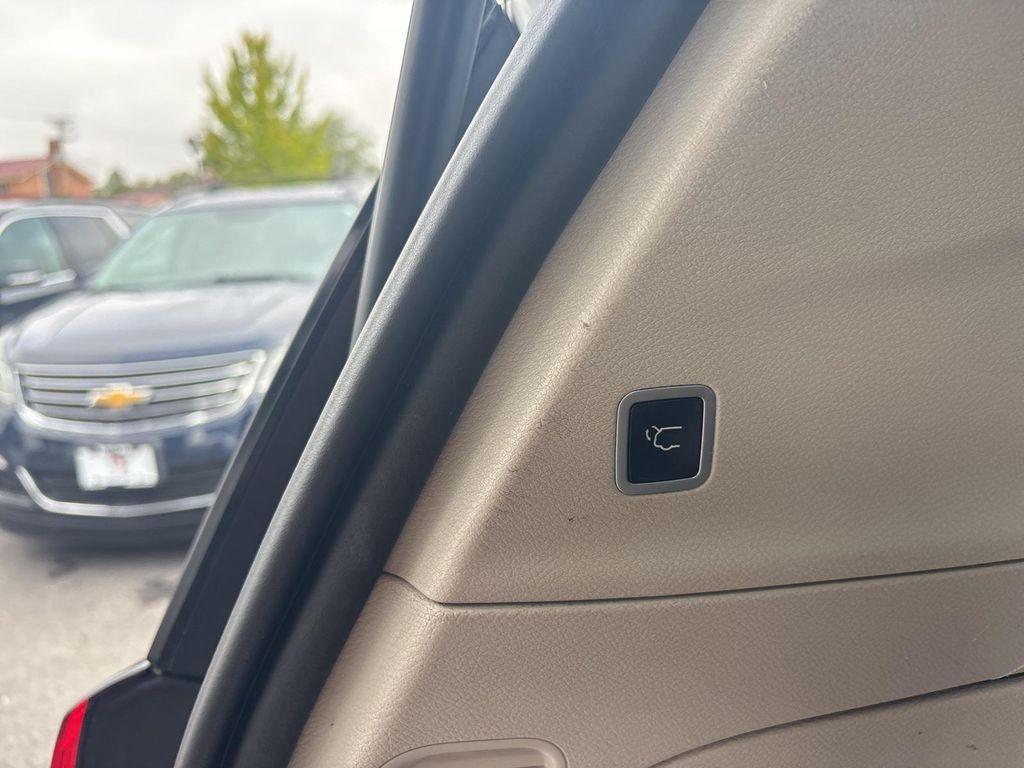 used 2018 Chrysler Pacifica car, priced at $13,995