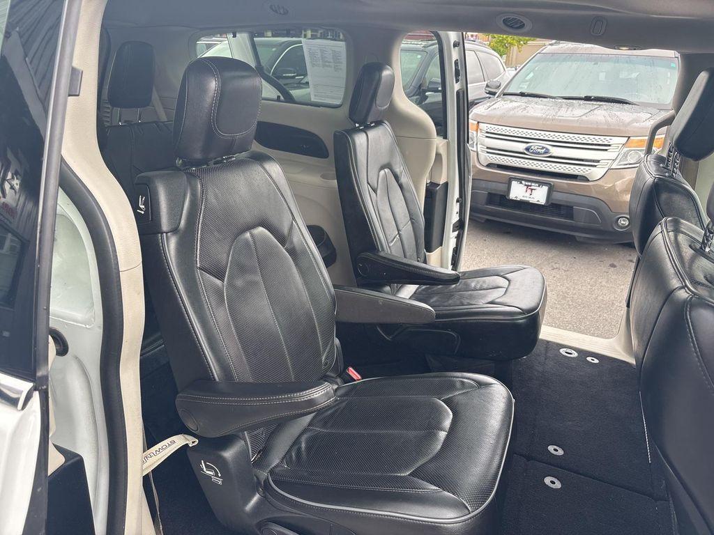 used 2018 Chrysler Pacifica car, priced at $13,995
