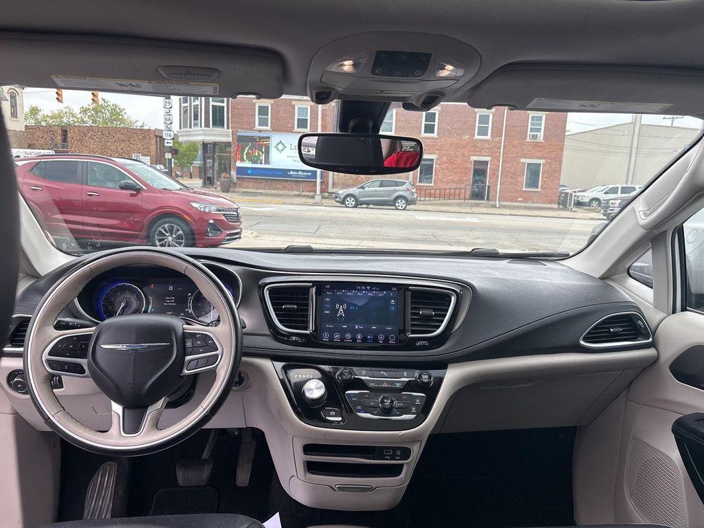 used 2018 Chrysler Pacifica car, priced at $13,995