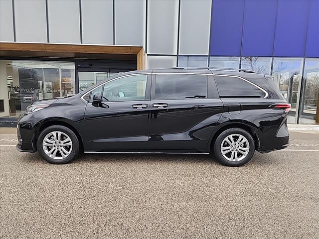 used 2022 Toyota Sienna car, priced at $43,998