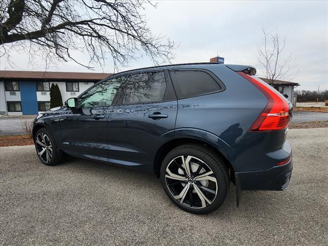 new 2025 Volvo XC60 car, priced at $61,075