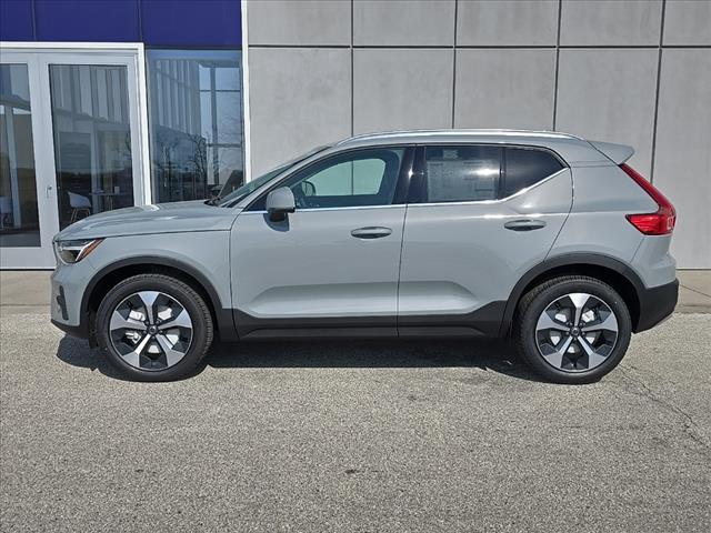new 2025 Volvo XC40 car, priced at $45,815