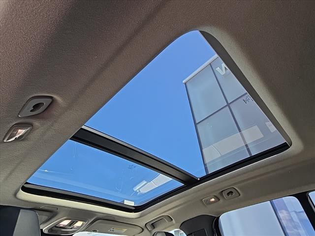 used 2025 Volvo XC40 car, priced at $32,998