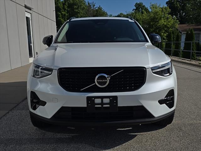 used 2025 Volvo XC40 car, priced at $32,998