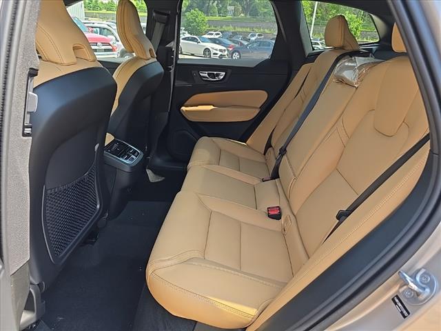 new 2025 Volvo XC60 car, priced at $60,415