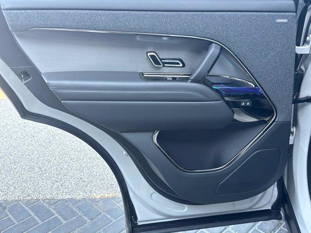 new 2025 Land Rover Range Rover Sport car, priced at $94,105