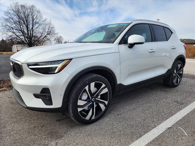 new 2025 Volvo XC40 car, priced at $49,790