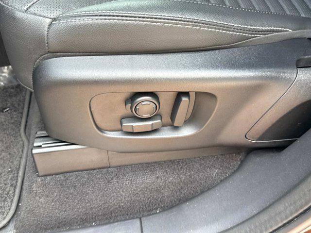 used 2024 Land Rover Discovery car, priced at $62,871