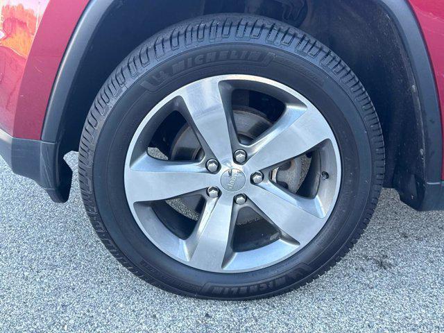 used 2014 Jeep Grand Cherokee car, priced at $10,698