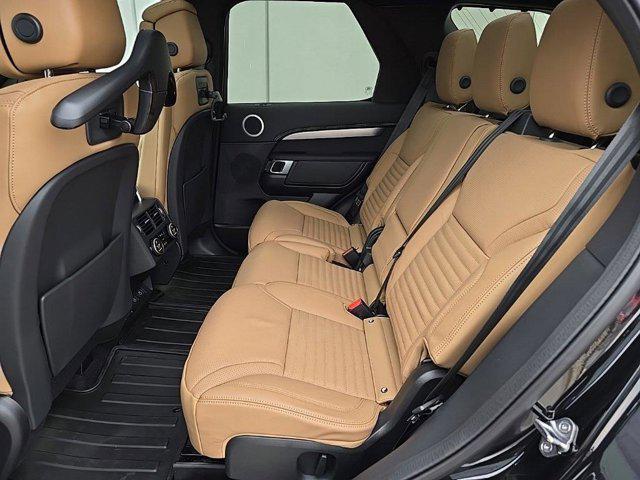 new 2025 Land Rover Discovery car, priced at $79,918