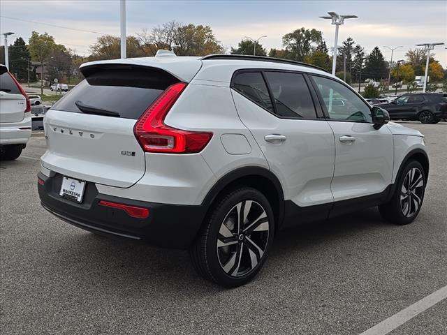 new 2025 Volvo XC40 car, priced at $49,790