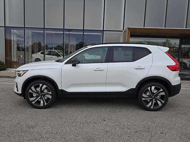 new 2025 Volvo XC40 car, priced at $49,790