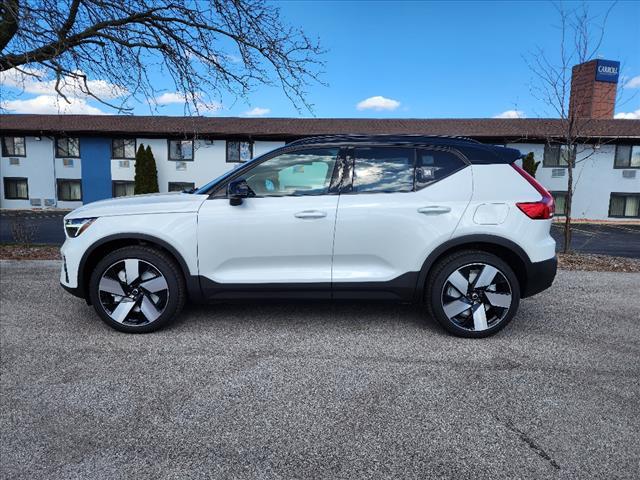 new 2024 Volvo XC40 Recharge Pure Electric car