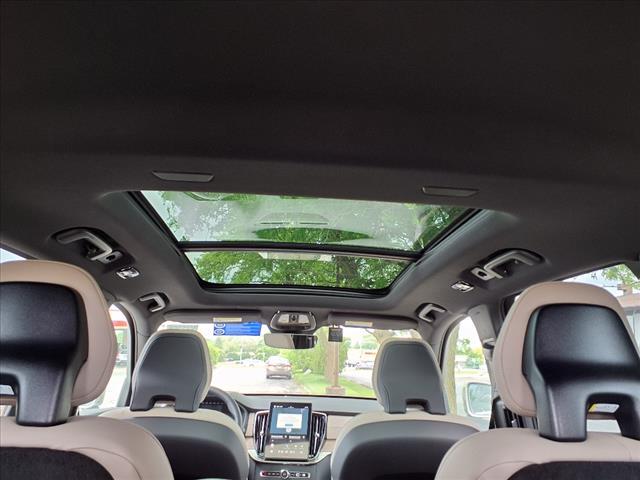 new 2025 Volvo XC90 Plug-In Hybrid car, priced at $79,245