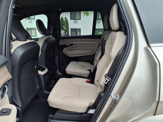 new 2025 Volvo XC90 Plug-In Hybrid car, priced at $79,245