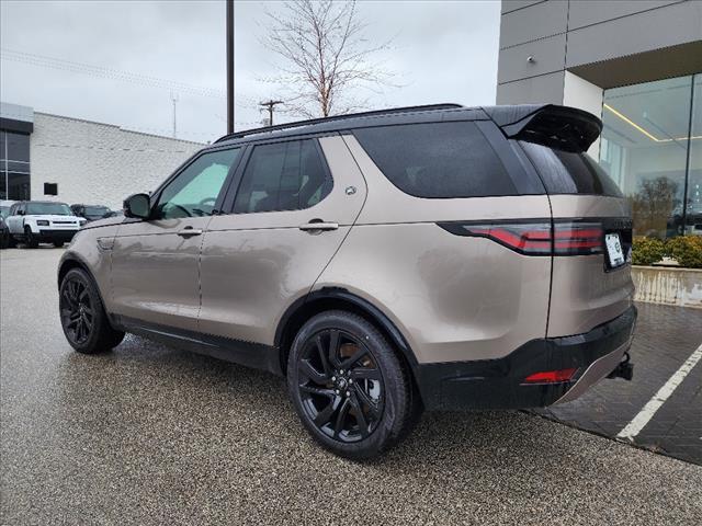 new 2024 Land Rover Discovery car, priced at $76,728