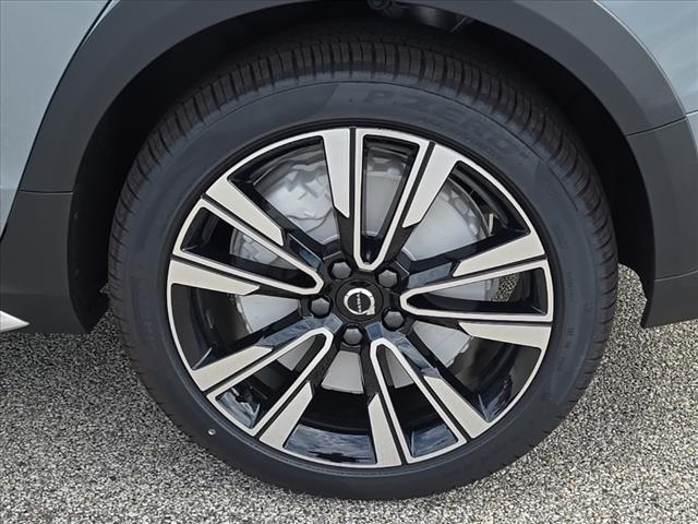 new 2026 Volvo V60 Cross Country car, priced at $61,070