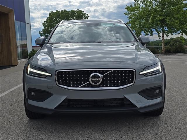 new 2026 Volvo V60 Cross Country car, priced at $61,070