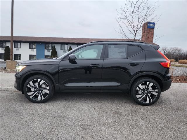 new 2025 Volvo XC40 car, priced at $49,790