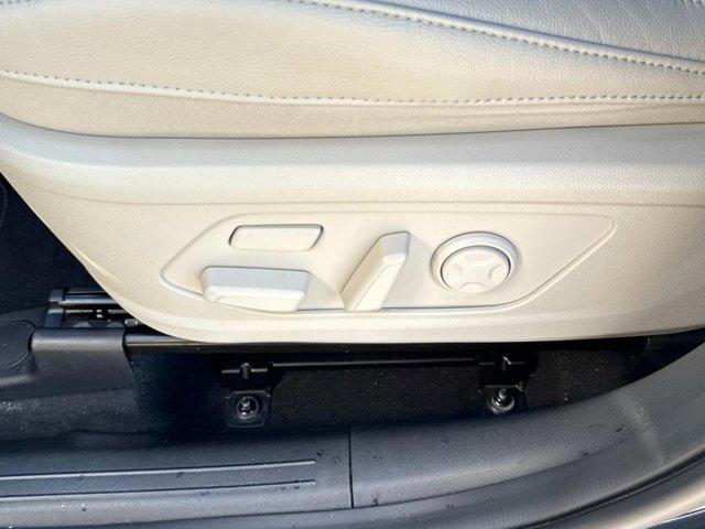 used 2022 Kia Sorento Plug-In Hybrid car, priced at $27,998