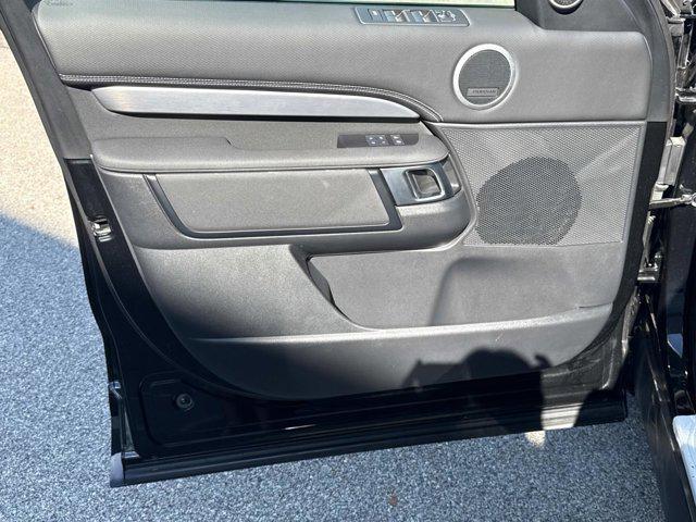 used 2025 Land Rover Discovery car, priced at $62,418