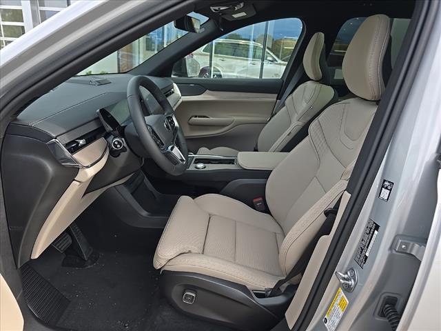 new 2025 Volvo EX90 car, priced at $85,530