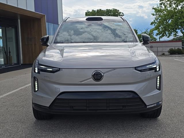 new 2025 Volvo EX90 car, priced at $85,530