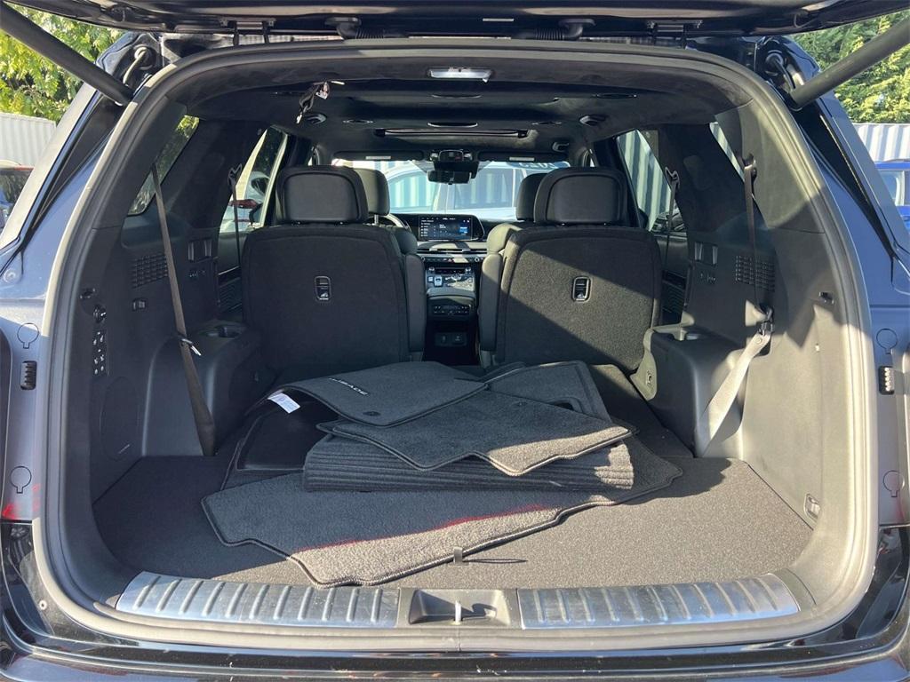 used 2025 Hyundai Palisade car, priced at $45,270