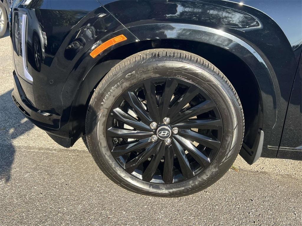 used 2025 Hyundai Palisade car, priced at $45,270