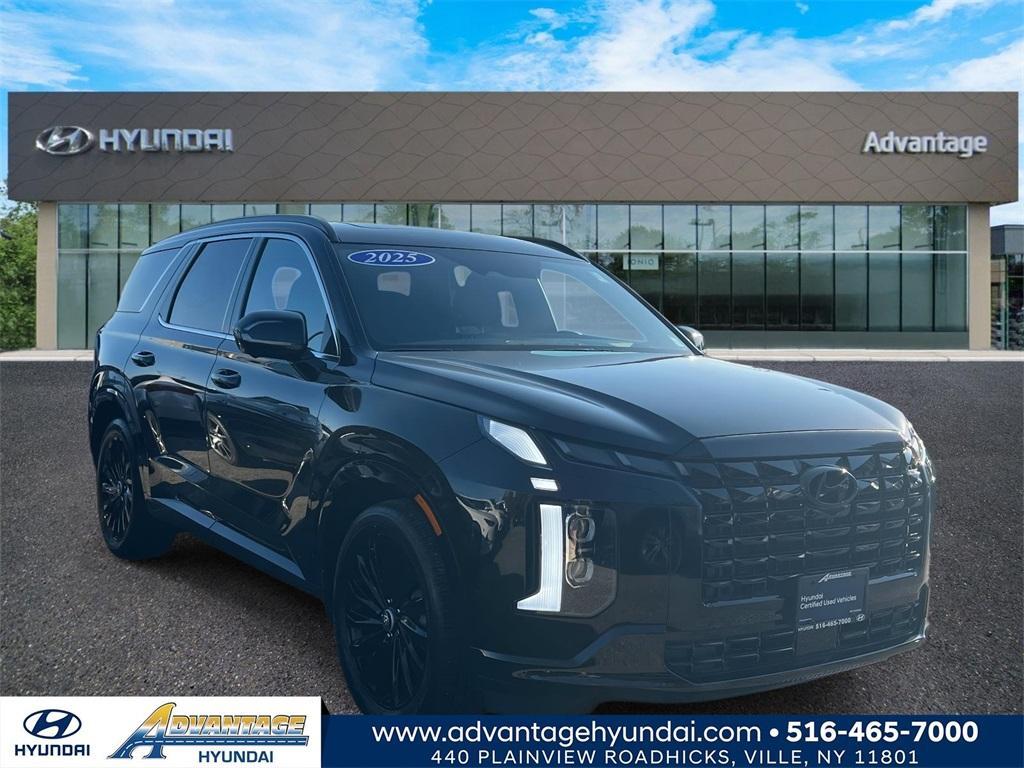 used 2025 Hyundai Palisade car, priced at $45,270