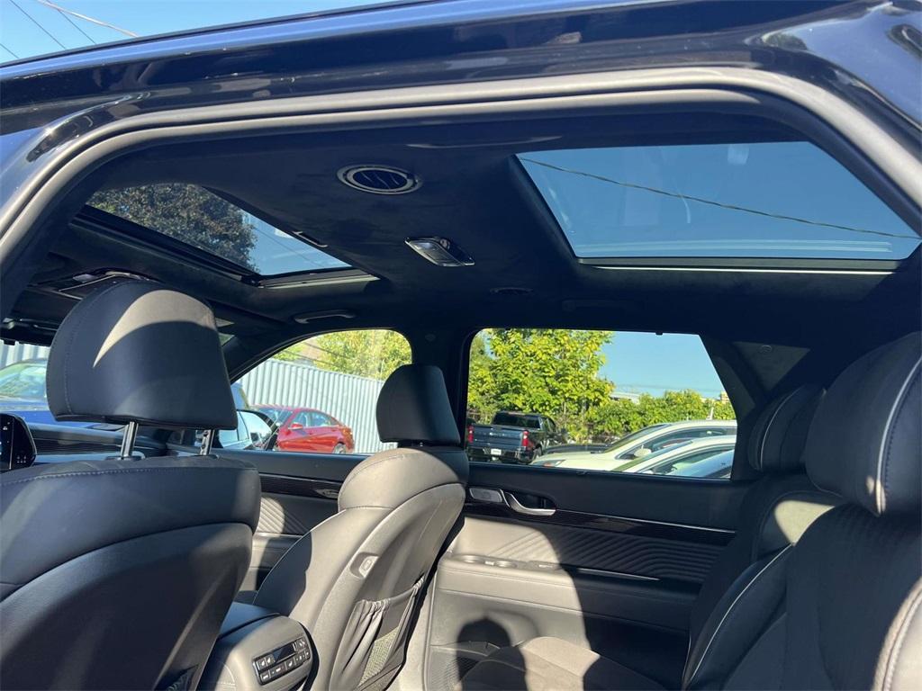 used 2025 Hyundai Palisade car, priced at $45,270
