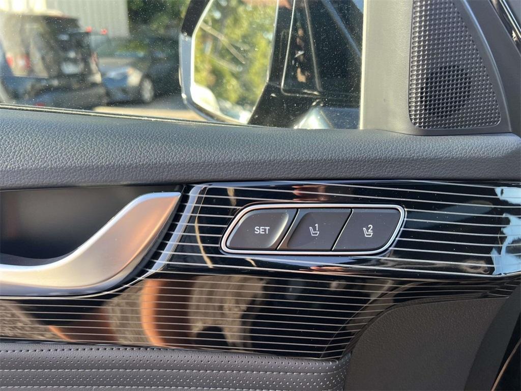 used 2025 Hyundai Palisade car, priced at $45,270