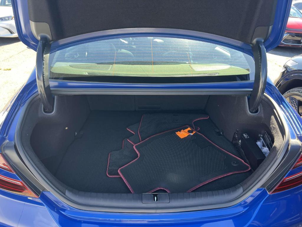 used 2025 Genesis G70 car