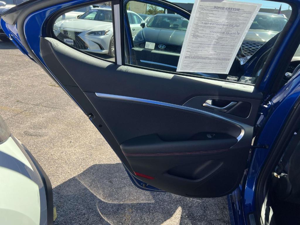 used 2025 Genesis G70 car