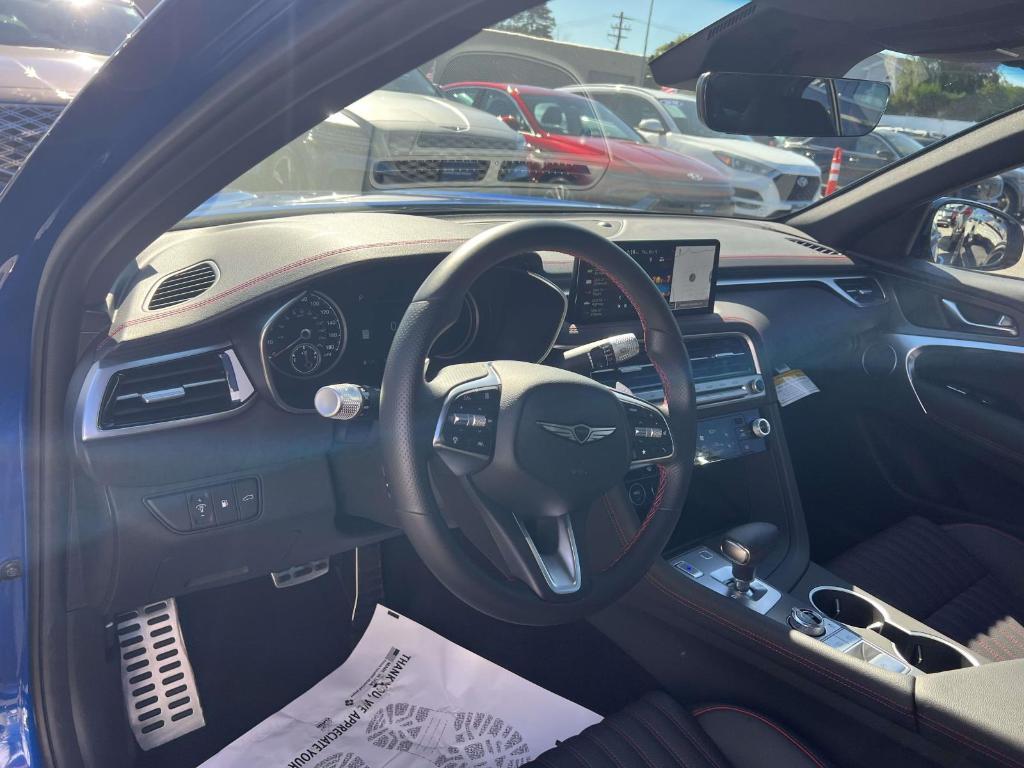 used 2025 Genesis G70 car