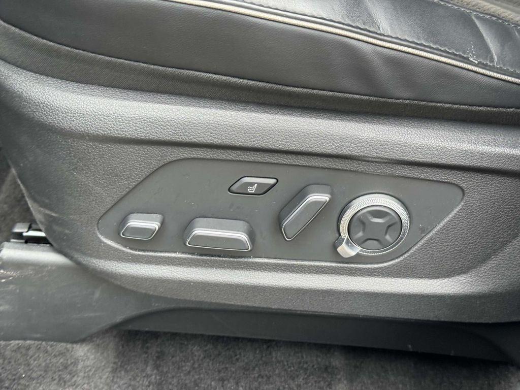 used 2025 Hyundai Palisade car, priced at $49,626