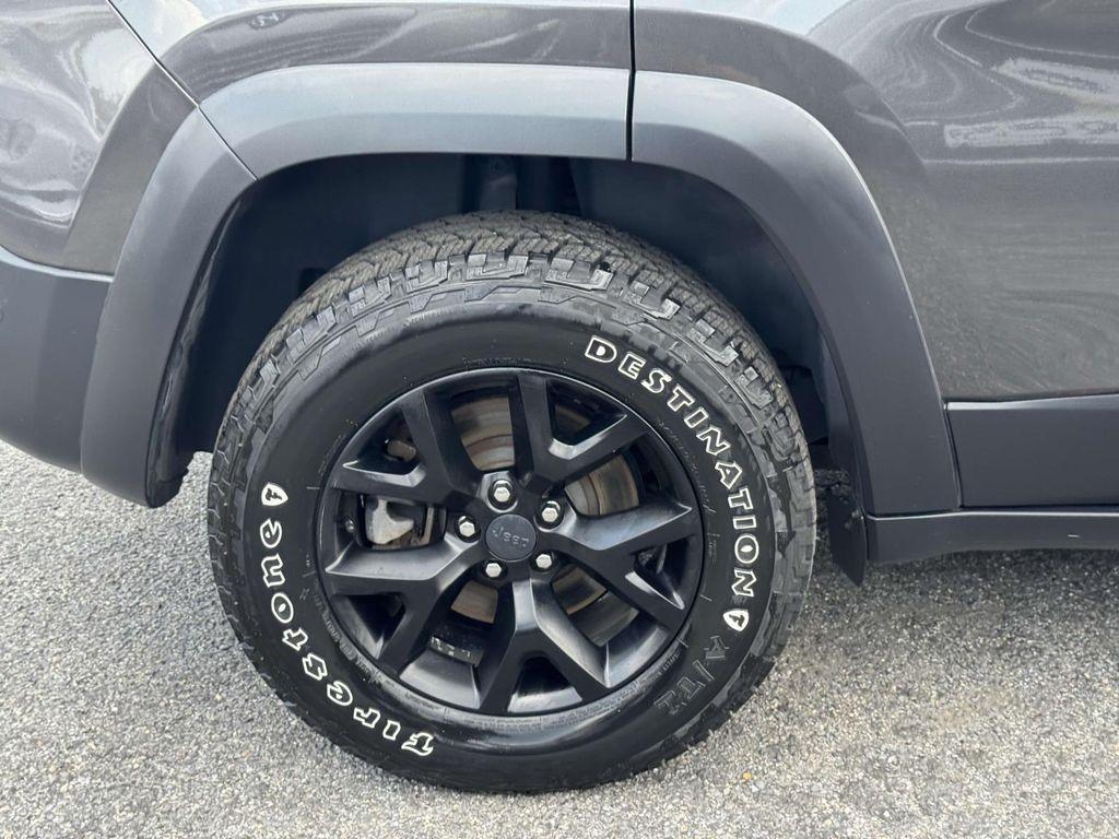 used 2017 Jeep Cherokee car, priced at $16,905