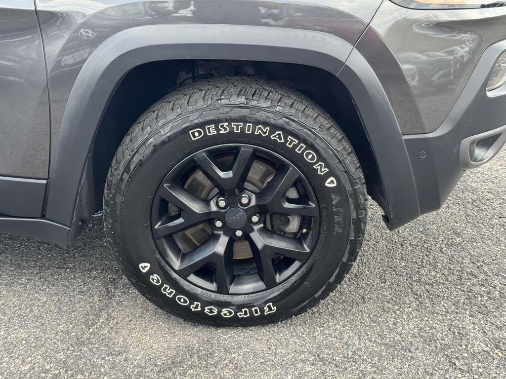 used 2017 Jeep Cherokee car, priced at $16,905