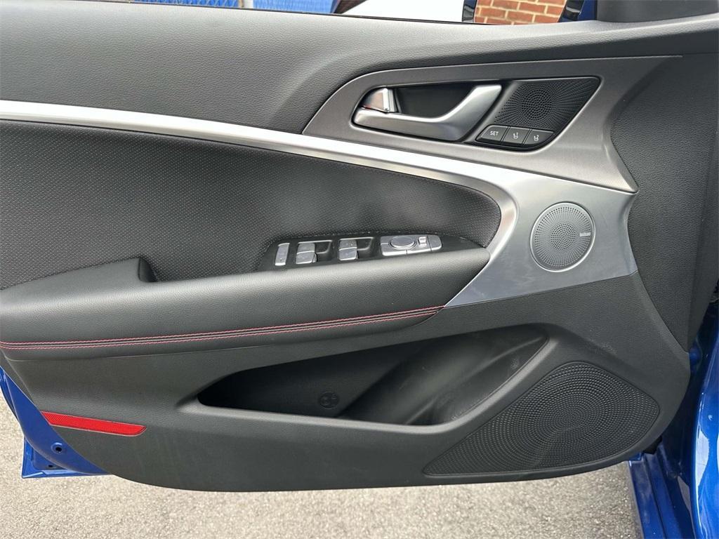 used 2025 Genesis G70 car, priced at $41,991