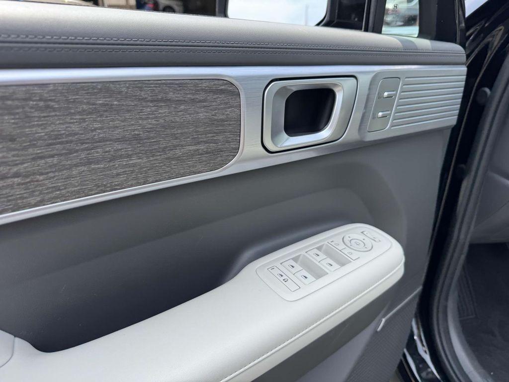 used 2024 Hyundai Santa Fe car, priced at $38,802