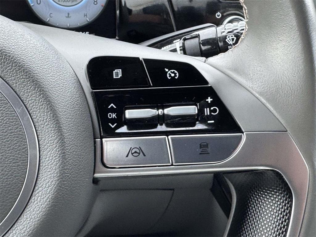 used 2022 Hyundai Elantra car, priced at $15,594