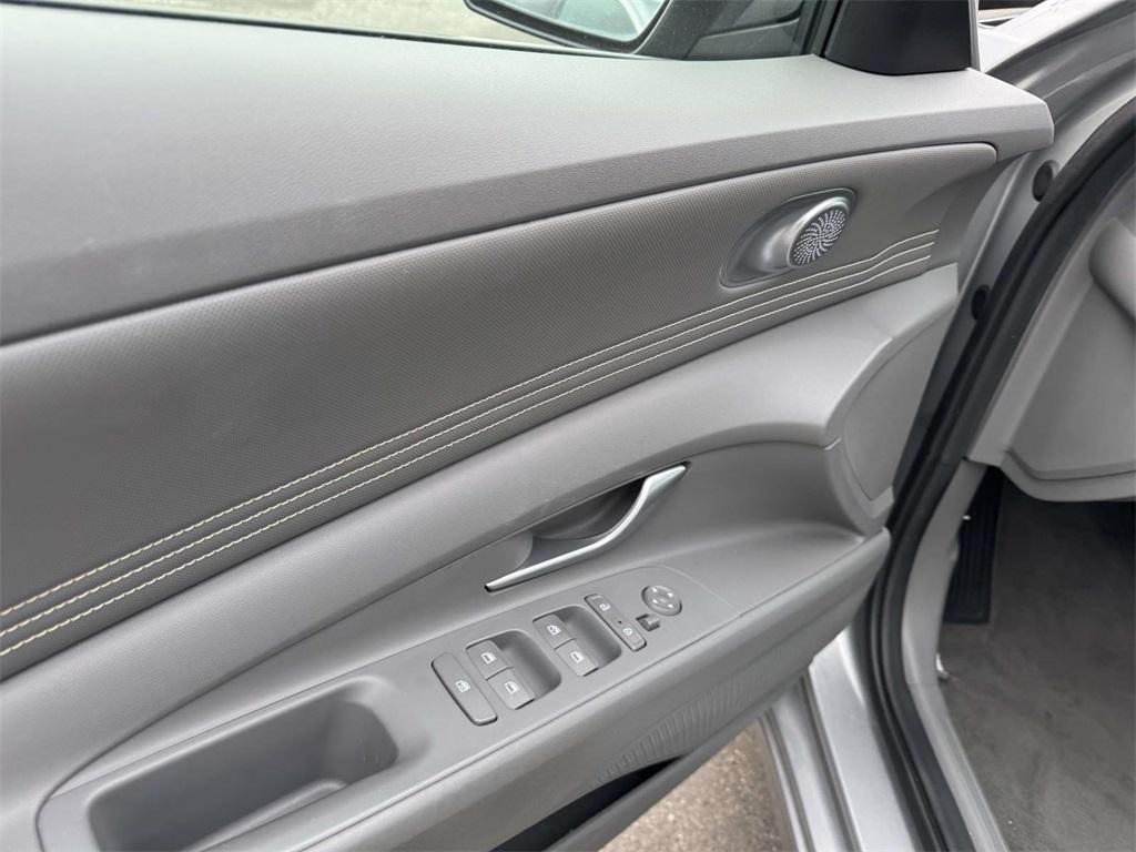 used 2022 Hyundai Elantra car, priced at $15,594