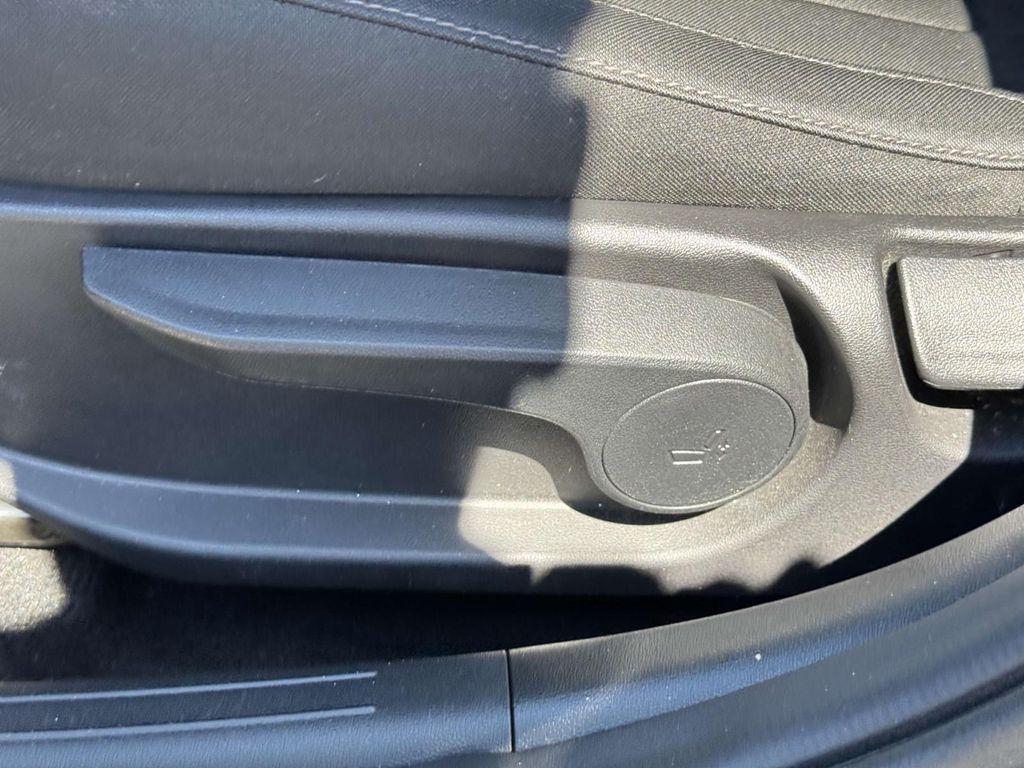 used 2022 Hyundai Elantra car