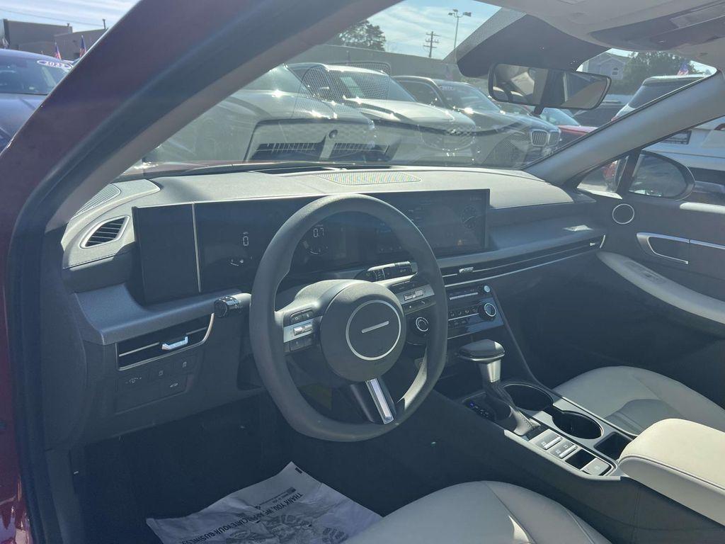 used 2025 Hyundai Sonata car