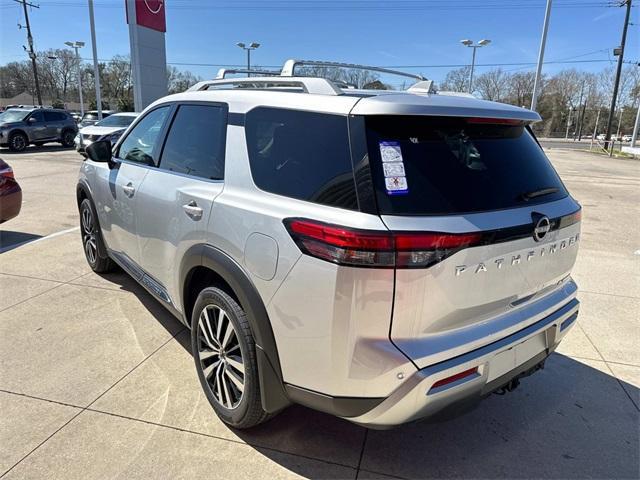 new 2025 Nissan Pathfinder car, priced at $51,290