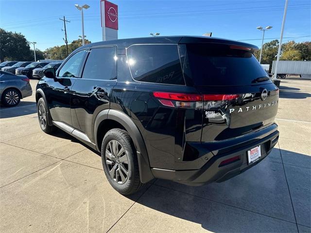 new 2025 Nissan Pathfinder car, priced at $38,035