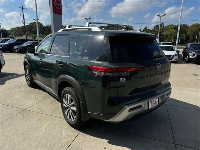 new 2024 Nissan Pathfinder car, priced at $39,422